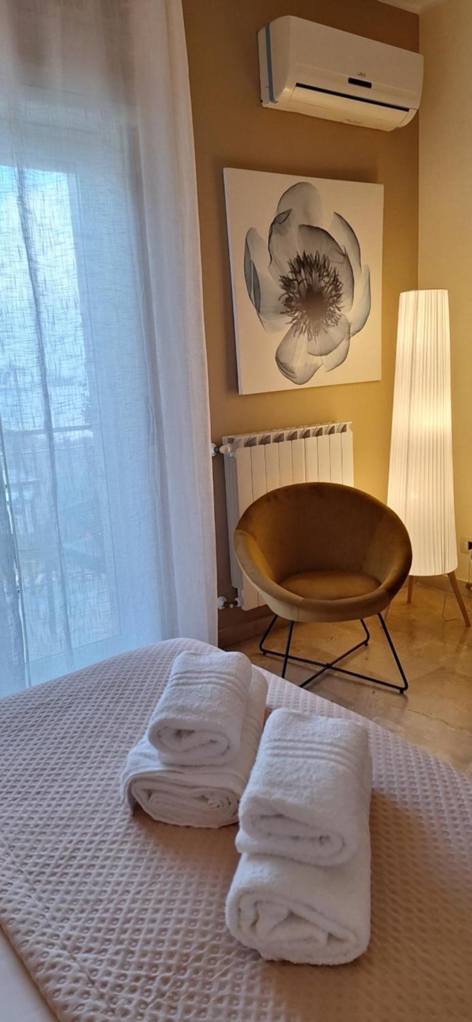 Laranda Rooms มิลาซโซ ห้อง รูปภาพ